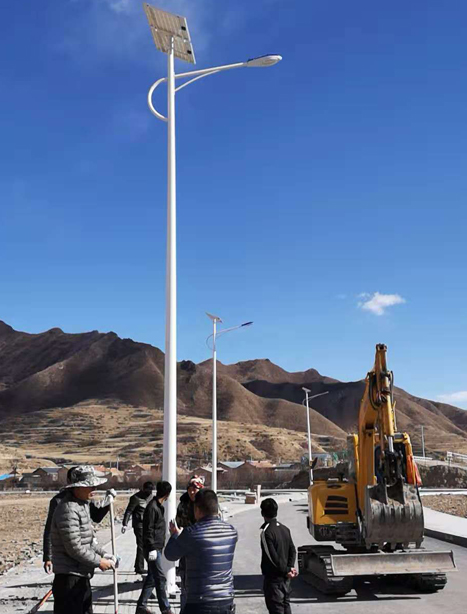 甘南碌曲10米海原太阳能路灯项目